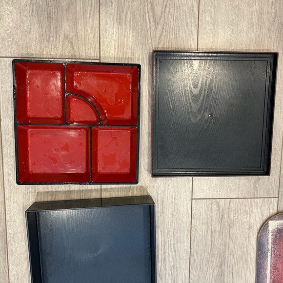 Traditional Black & Red Bento Box. 9 1/2” Square. Very Good Used Condition - Picture 3 of 4